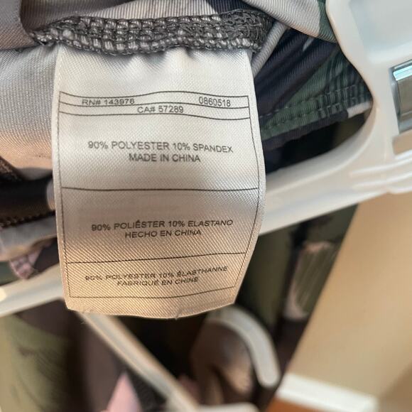 Puma Girls Camo Print Hooded Top & Leggings Set Size Medium (8-10) Pink/Gray - Picture 15 of 16